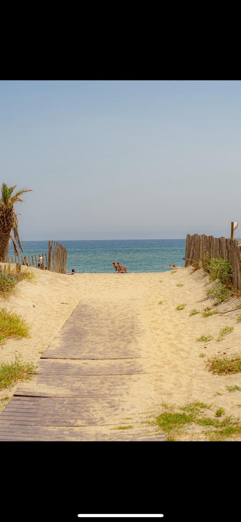 Agreable Studio Les Pieds Dans L'Eau Le Barcares Luaran gambar